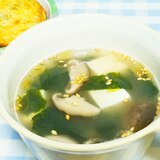 節約料理！鶏ガラの素で★豆腐と海苔の韓国風スープ